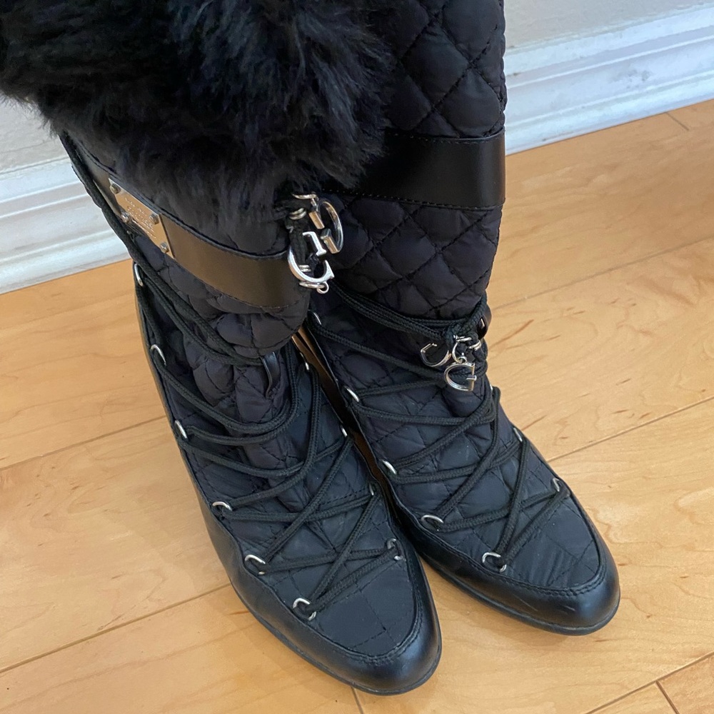 Guess boots